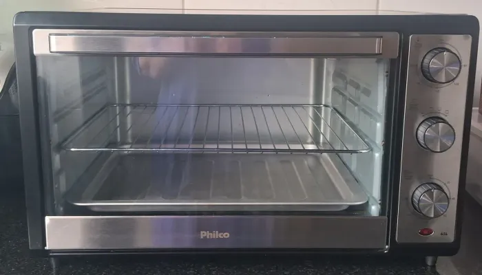Forno Elétrico Philco 65L Semi Novo.