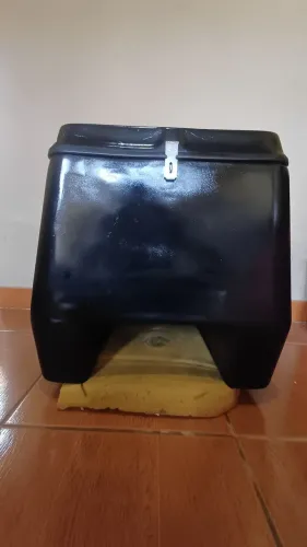 Baú de fibra 110L