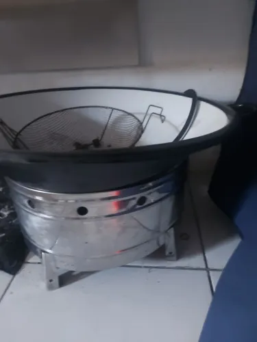 Vendo fritadeira tacho a gás