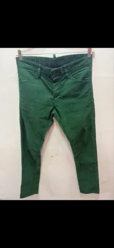 Calça veludo cotelê verde masculina tamanho 36 Dsquared grife
