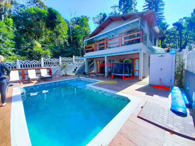 Casa no Condomínio Parque Suíça, Serra da Cantareira