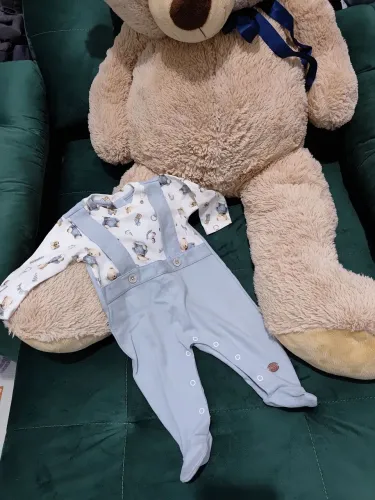 Vendo saída da maternidade Mini & Co