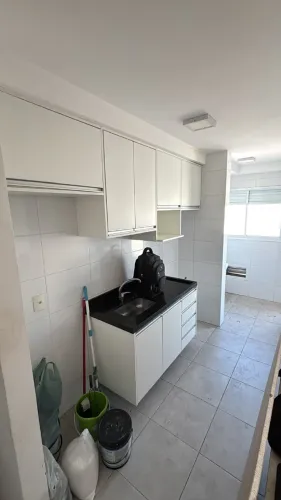 Armário de Cozinha completo com pedra de mármore