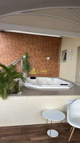 EXCELENTE COBERTURA BEM LOCALIZADA