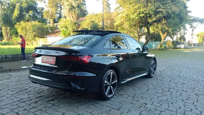 Audi A3 Sed. Perform. Black 2.0 TFSI S-tronic 2023