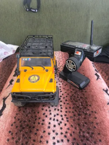 Automodelo crawler Lande Rover 4x4 