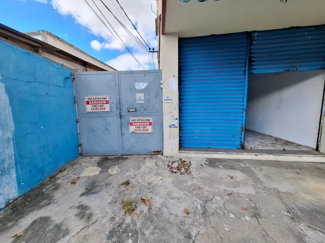 Loja à venda na Rua dos Topázios, Rocha Miranda, Rio de Janeiro - RJ