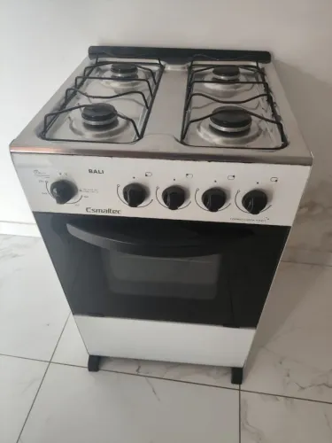 Vende-se fogão 4 bocas (usado)