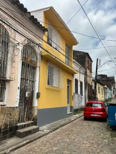 Vendo casa no centro prox a beira mar