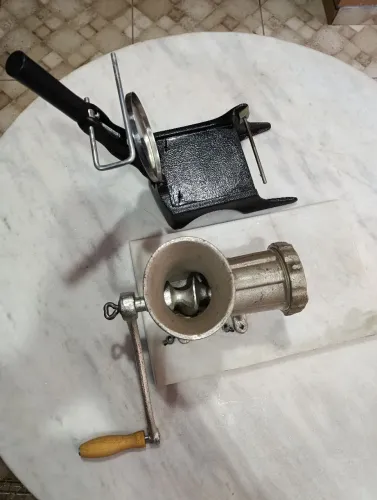 Moedor de carne e modelador de hambúrguer 
