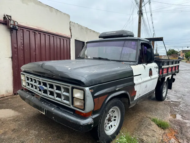 F 1000 Disel 1981 45 mil