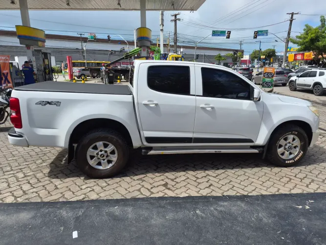 Chevrolet S10 Pick-up LT 2.8 TDI 4X4 CD Diesel AUT 2013