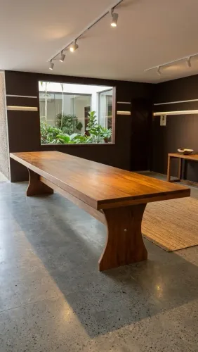 Mesa Retangular em Madeira Maciça de 3.0m