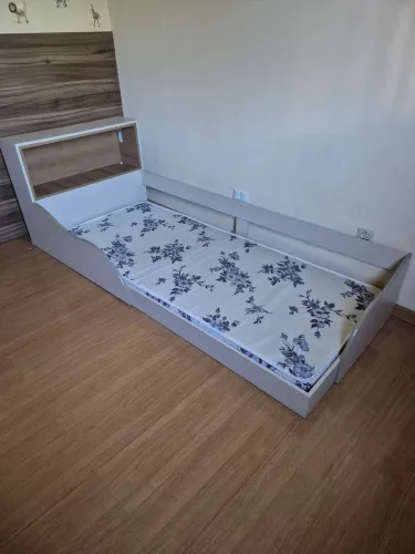 Cama montessoriana + colchão