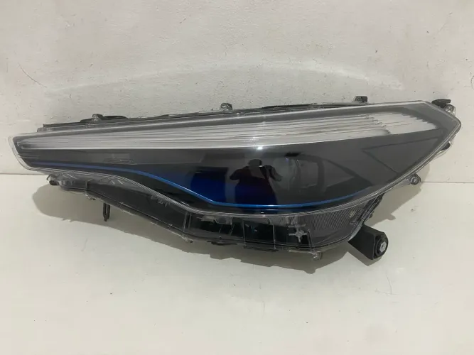 Farol Corolla Cross Hybrido 2021 2022 2023 2024 Lado Esquerdo Xenon