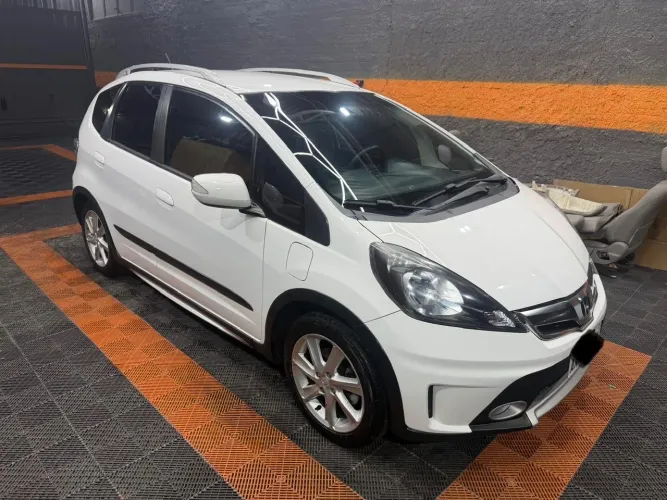 Honda Fit Twist 1.5 Flex 16V 5P Aut. 2014