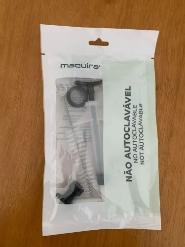 Injetor para elastômero