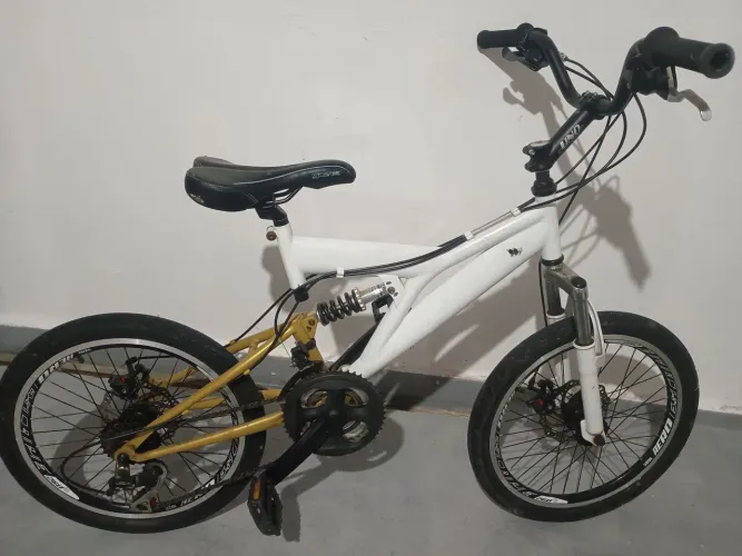 Bicicleta aro 20 freio a disco de marcha 