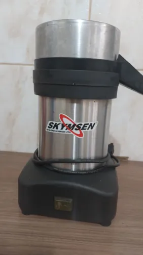 Extrator de Suco Profissional Skymsen EXB-N 220V