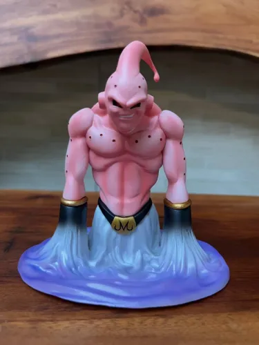 Action Figure Dragon Ball - Super Majin Boo Saindo Do Chão 12cm