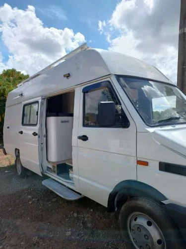 Iveco Daily Furgão Longo 49.1 8V2 2.8 120cv Diesel Mec. 2003