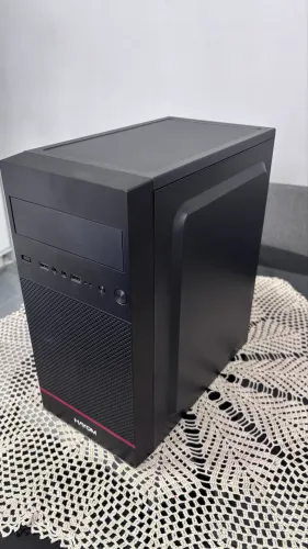 Computador Intel I3, 12Gb RAM , ssd 240Gb com Windows 11
