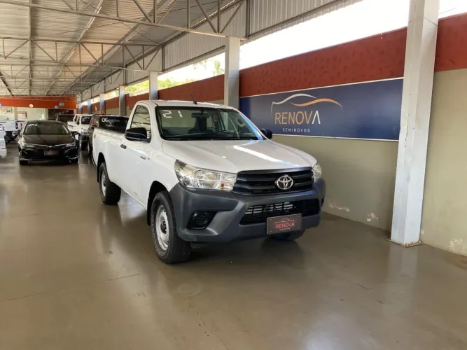 Toyota Hilux CS 4X4 2.8 TDI Diesel Mec. 2021