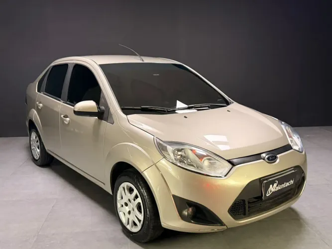 Ford Fiesta Sedan 1.6 16V Flex Mec. 2014