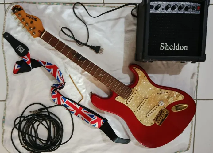 Guitarra e caixa aplificadora