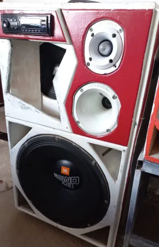 Vende-se e troco