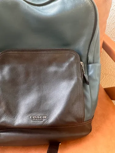 Mochila couro legítimo Coach New York usada 