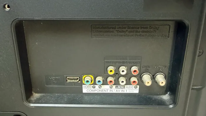 Vendo TV LG 32 polegadas para retirada de peça ou conserto