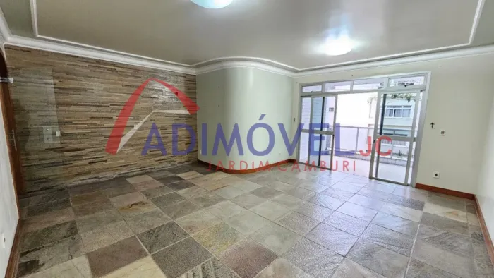 Apartamento em Jardim da Penha! Com 4 Quartos, 1 Suíte, 2 Vagas, 186m².!
