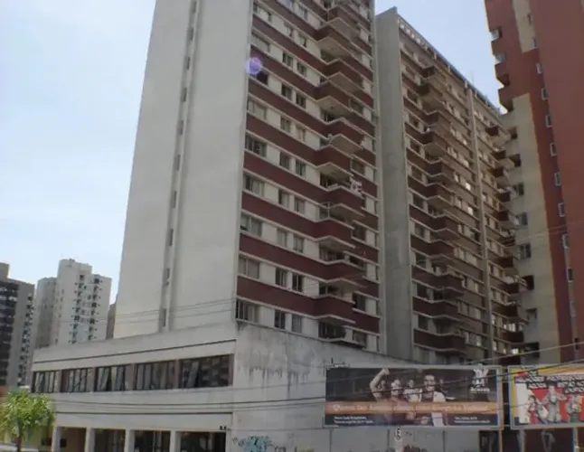 Apto no Jd Bitânico com 2 quartos, suíte, garagem, portaria 24 hs direto com proprietário