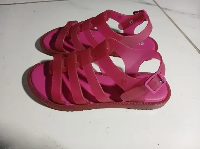 Melissa Flox Pink N° 36 - Linda Com Cheirinho De Morango