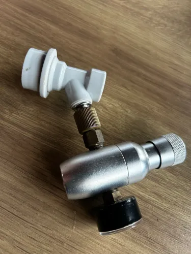 Mini regulador de pressão co2