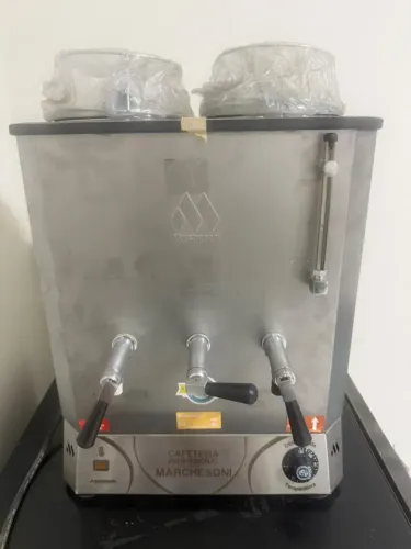 Cafeteira profissional 8 litros ( café e leite)