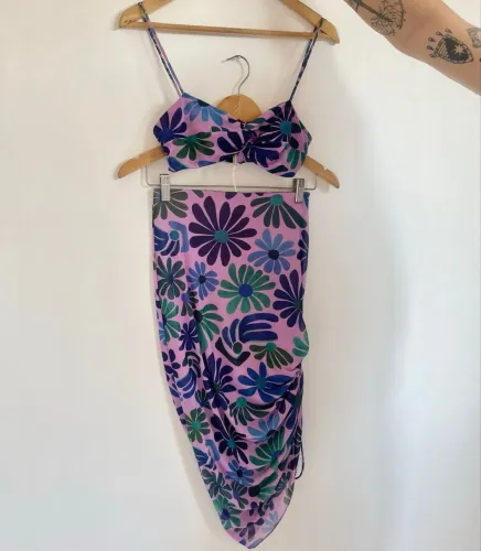 Conjunto Dress To - Cropped e Saia Midi Floral