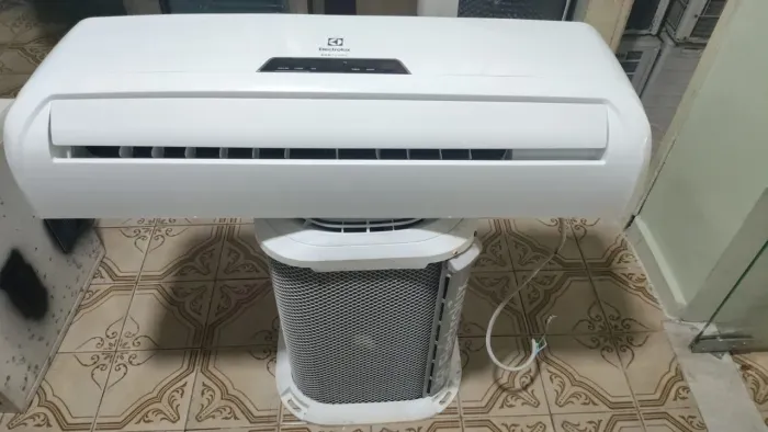 Ar condicionado split Electrolux 12.000 Btus (novíssimo)