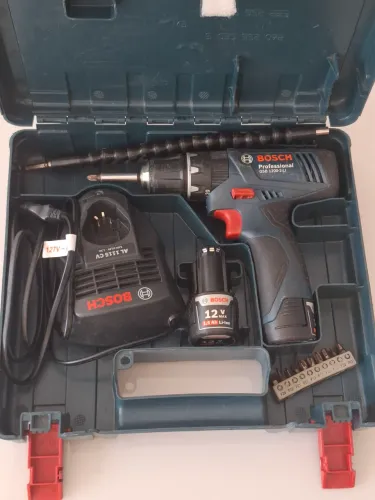 Parafusadeira e Furadeira de Impacto Bosch GSB 12V (Kit Completo + Bateria Extra)
