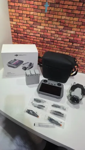 Dji mini 4 pro + Combo fly more