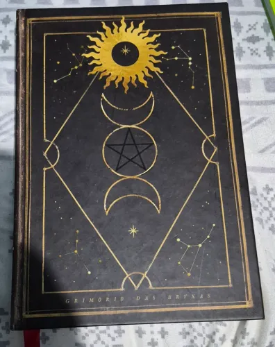 Livro - grimório das bruxas