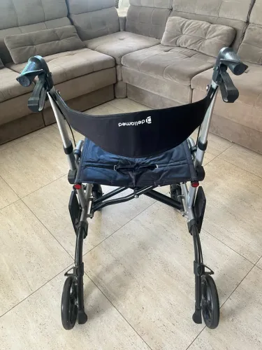 Andador para Idoso Dellamed D15