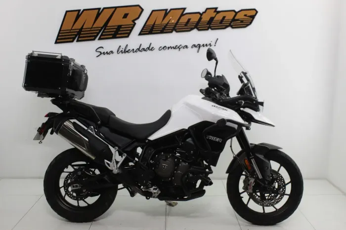 TRIUMPH TIGER 900
