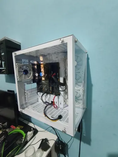 Gabinete gamer branco