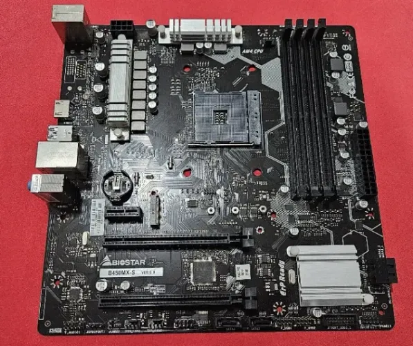 Placa Mãe Biostar B450MX-S, Chipset B450, AMD AM4, mATX, DDR4