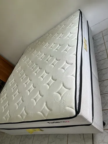 Conjunto Cama Box + Colchão Queen Pumatex Turim Maxx