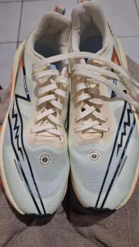 Vendo tênis de corrida chunta N°43