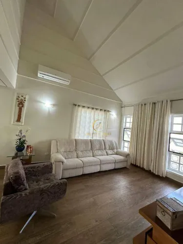Sobrado 210 m² 4 quartos a venda em condomínio no Cidade Jardim em Jacareí!