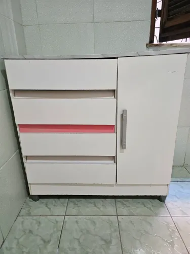 Vendo comoda semi nova